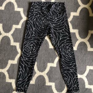 Lululemon tights/ leggings